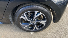 Toyota Yaris 1.5 Hybrid Design 5dr CVT Hybrid Hatchback